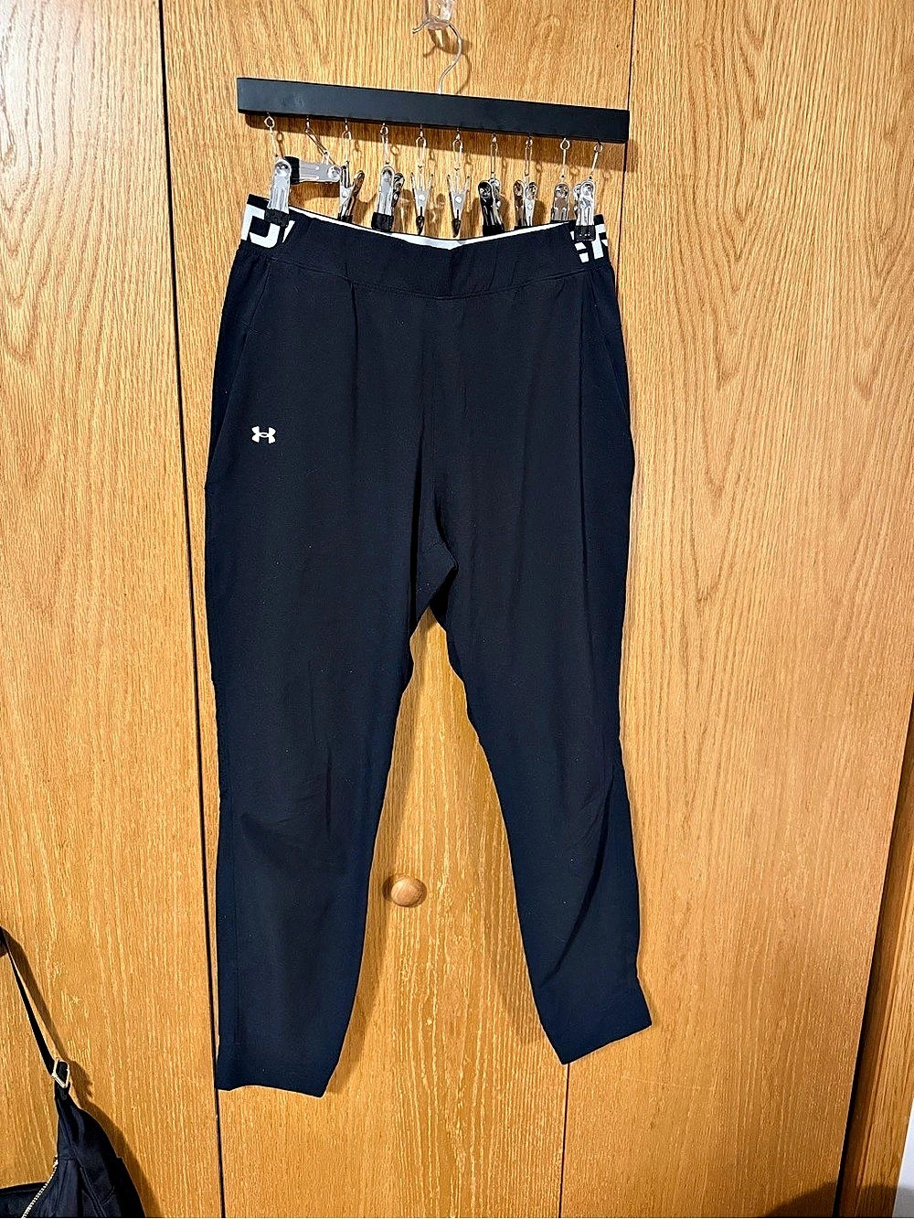 Under Armour Track Pants Women’s Black Medium